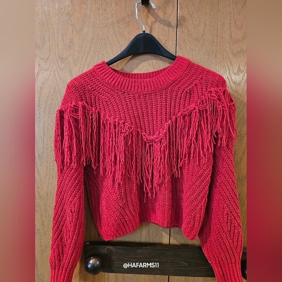Red Sweater - Picture 1 of 4